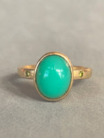 Load image into Gallery viewer, 18K Gold Chrysoprase and Yellow Diamond Ring
