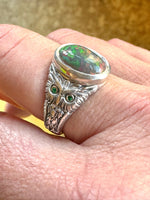Load image into Gallery viewer, Owl Ring with Opal and Emeralds
