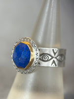 Load image into Gallery viewer, Lapis Lazuli Ring with 18K gold bezel
