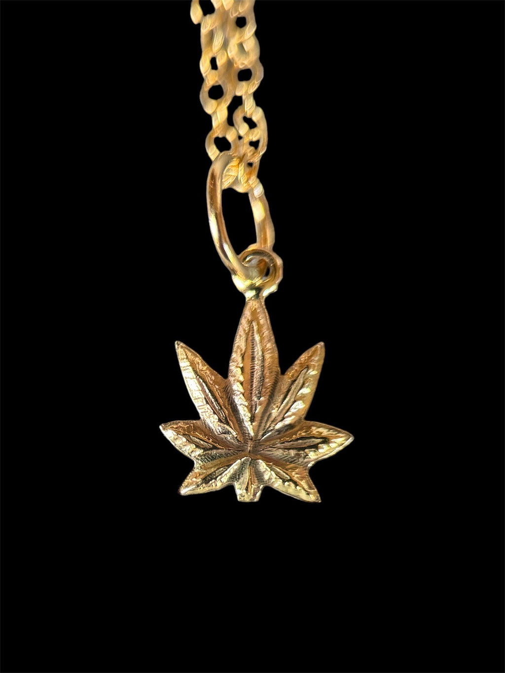 14K Gold Pot Leaf Charm