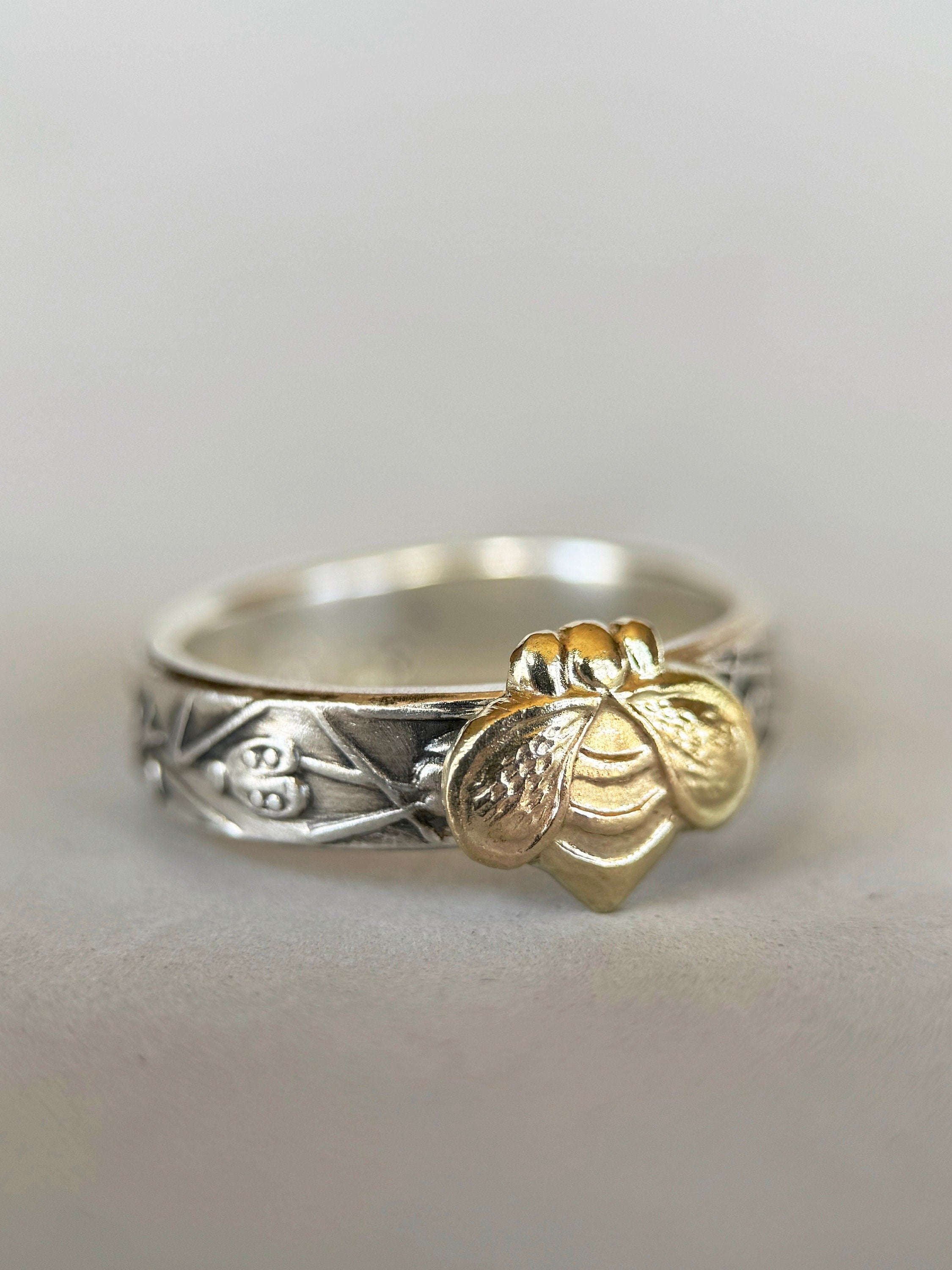 Bee and Friends Ring