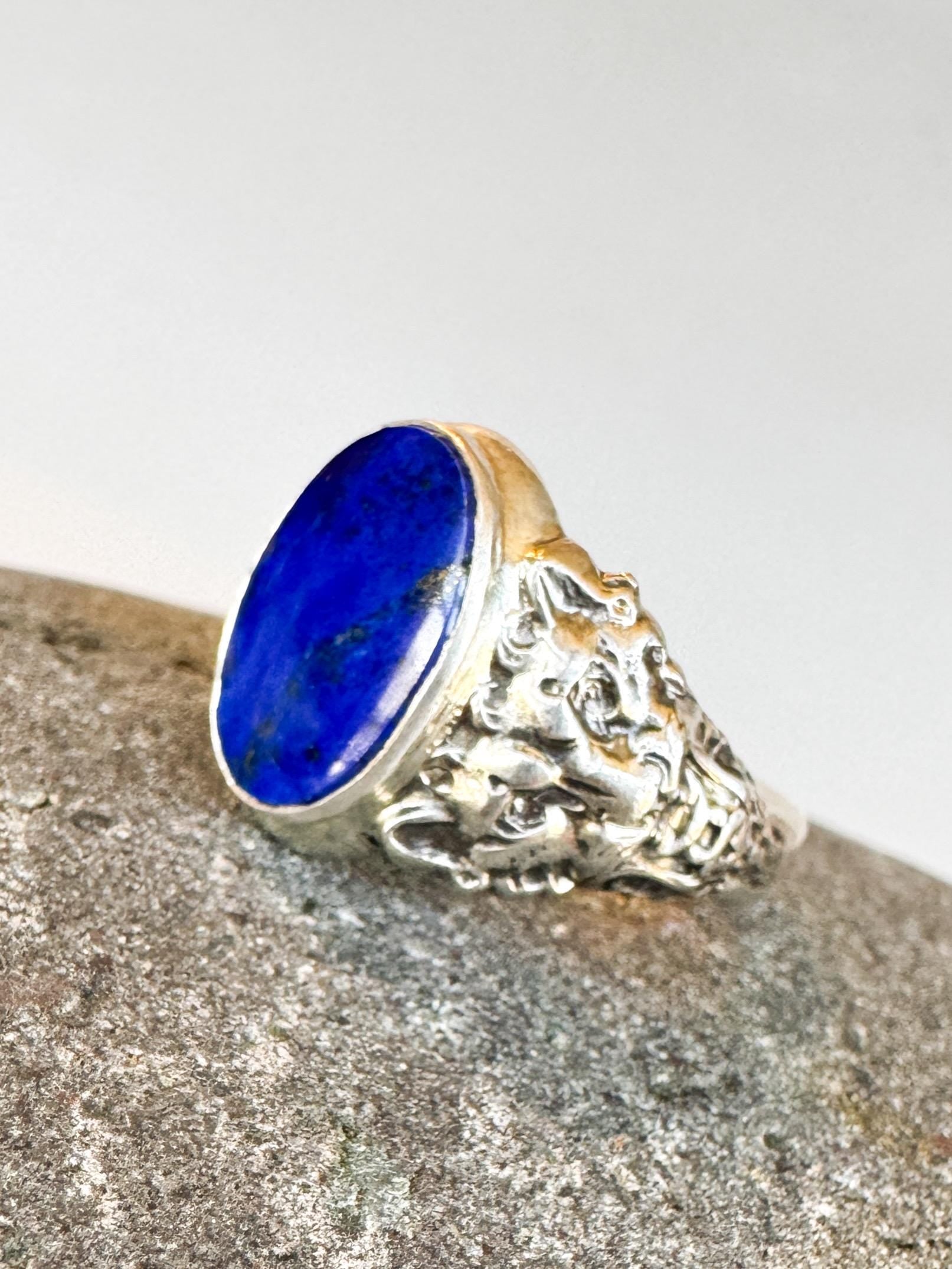 Lapis Lazuli Lion Signet Ring in Sterling Silver