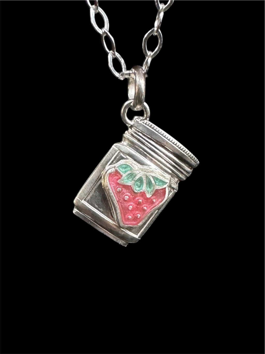 Strawberry jam pendant in sterling silver and colored resin