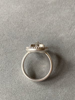 Load image into Gallery viewer, Fox Signet Ring
