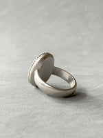 Load image into Gallery viewer, Fox Signet Ring
