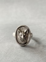 Load image into Gallery viewer, Fox Signet Ring
