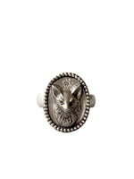 Load image into Gallery viewer, Fox Signet Ring
