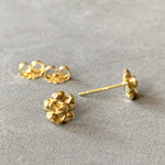 Load image into Gallery viewer, 18K Gold Stud Roses
